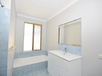 22 Roger Street, Midland