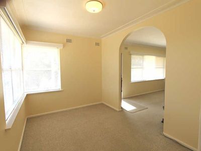42 Boundary Street, Forster