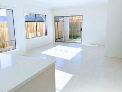 33 Blackwattle Drive, Armstrong Creek