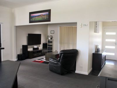 24 Lyall Ave, Kerang