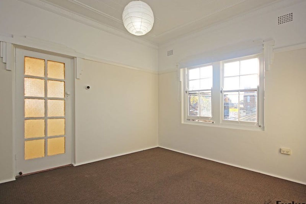 3 / 4 Park Road, Burwood