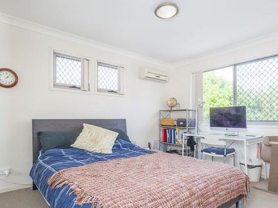 2 / 66 Brookfield Road, Kedron