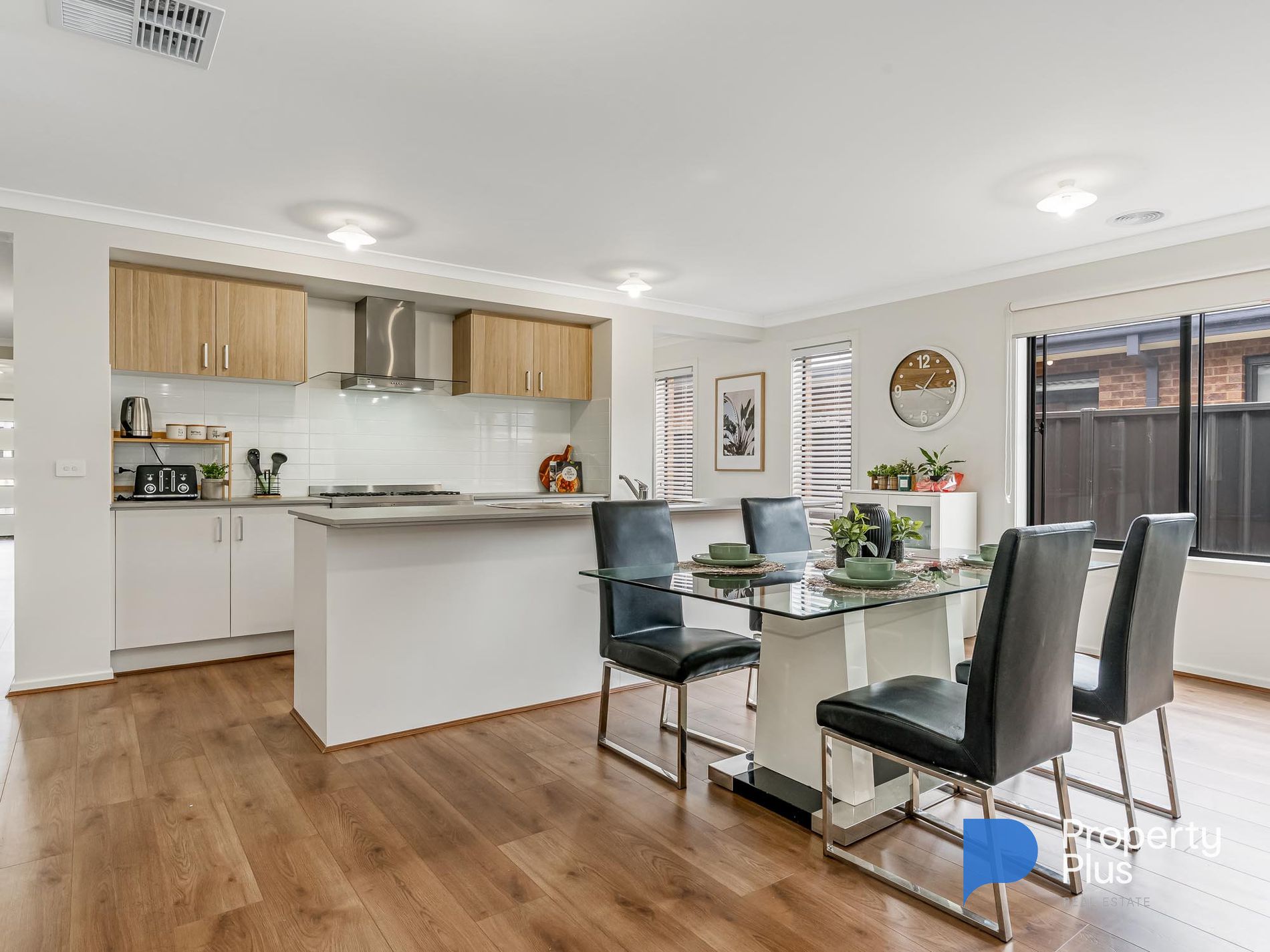 25 Kingsley Promenade, Huntly