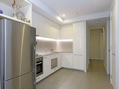 908 / 632 Doncaster Road, Doncaster
