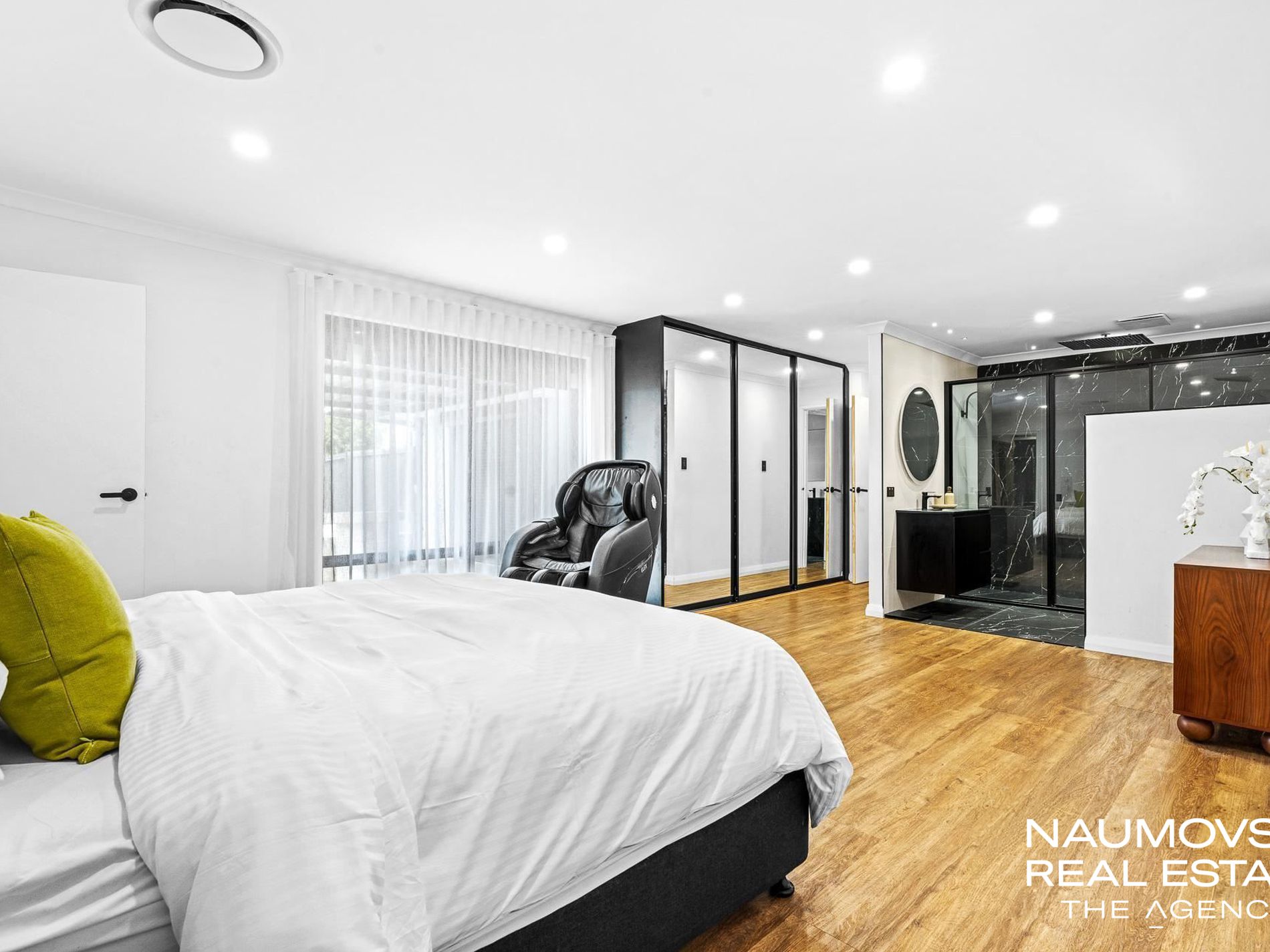64 Dampier Loop, Mirrabooka