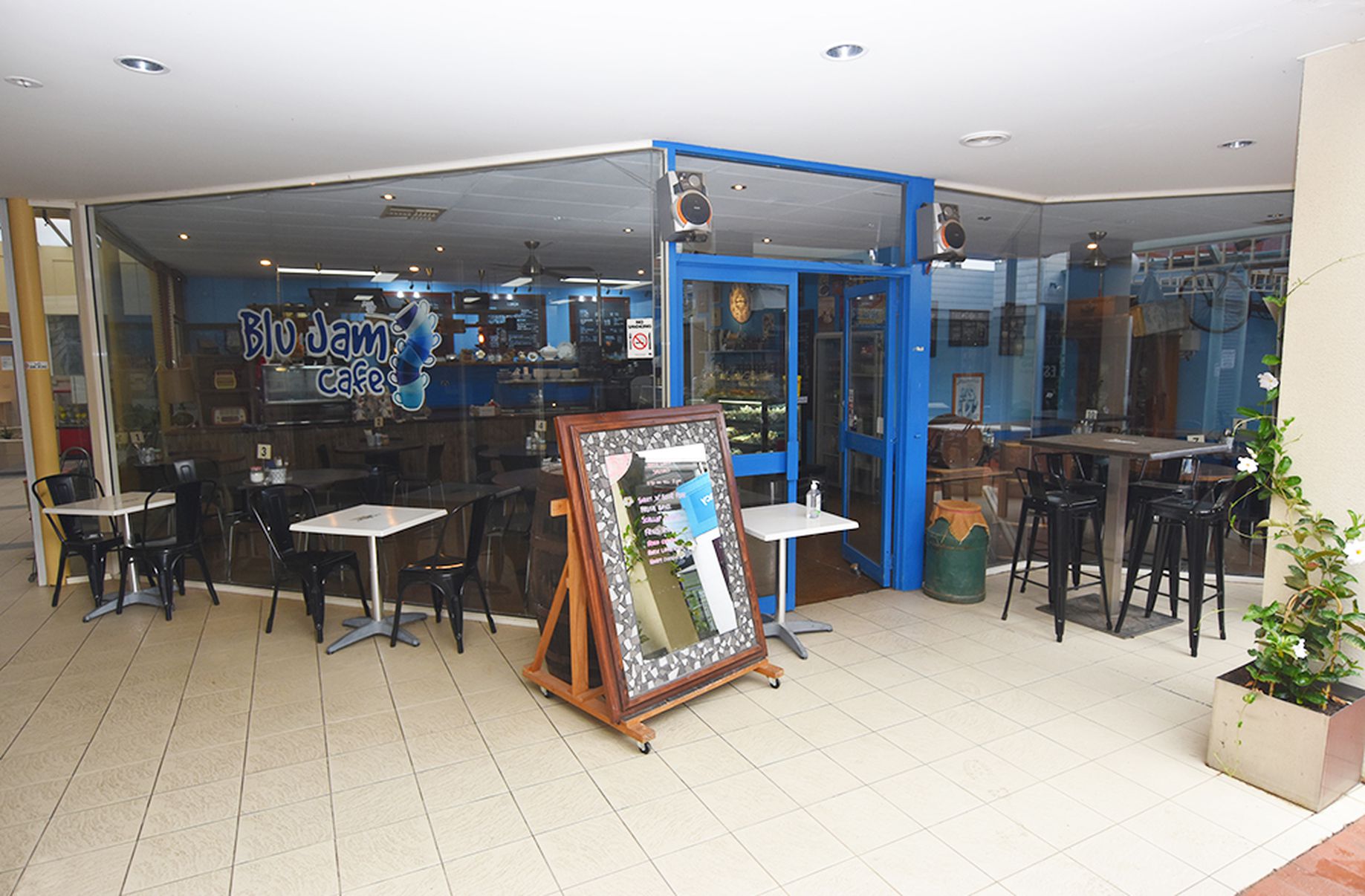 Blu Jam Café H&G Real Estate