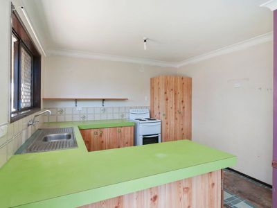 4 Pitt Street, Churchill