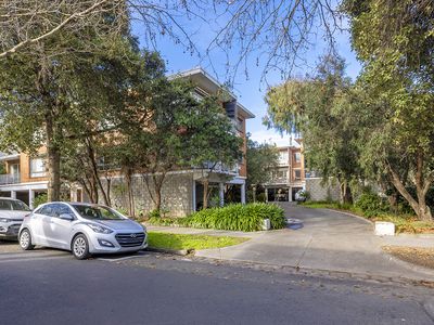 15 / 21-23 Tiuna Grove, Elwood