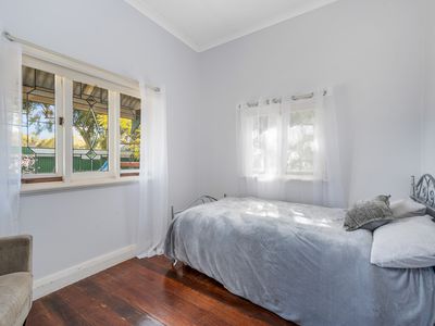 9 Butterfly Street, Piccadilly