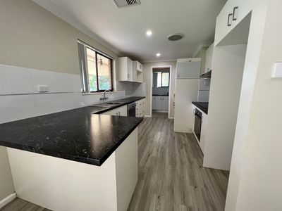 99 Baird Drive, Dubbo