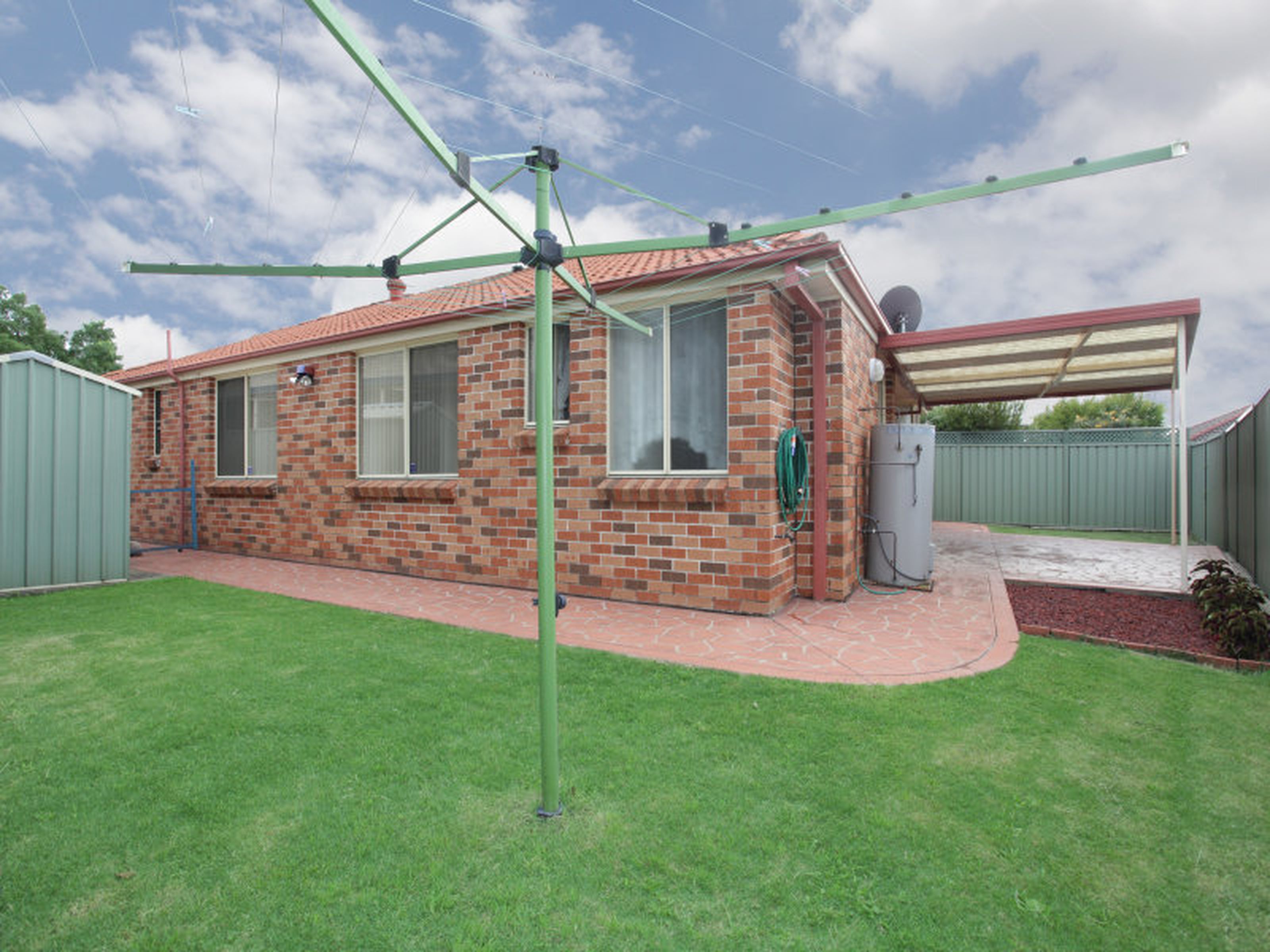 8 Sorenson Crescent, GLENMORE PARK