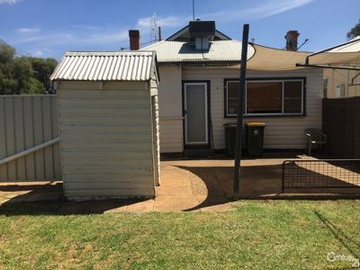 72 Carrington Avenue, Dubbo