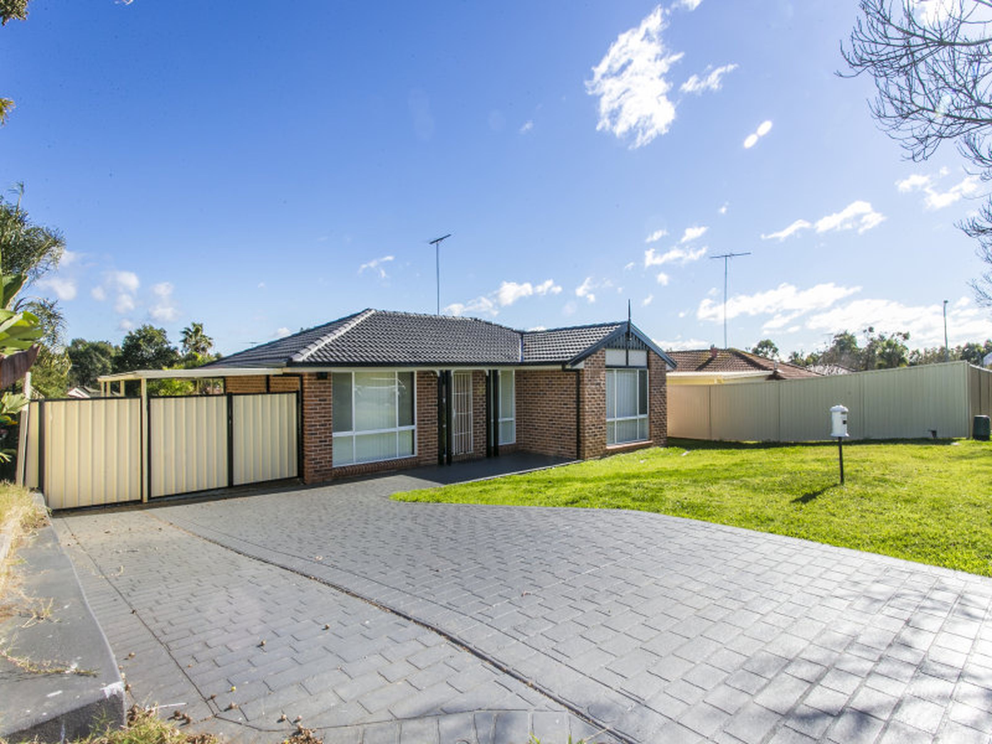9 Sandpiper Crescent , CLAREMONT MEADOWS