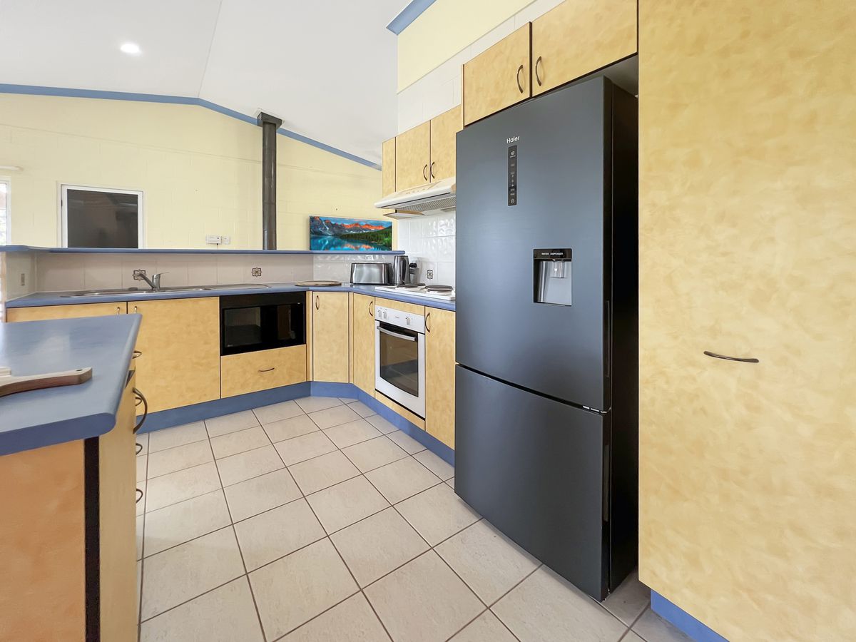 7 Fox Close, Barrine