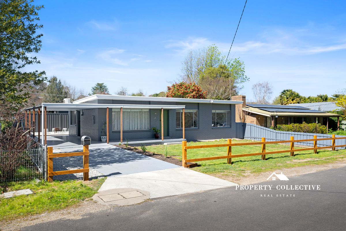 11 Harper Avenue, Beechworth