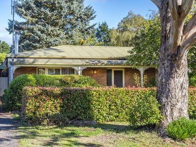 23 Stuart Drive, Woodend