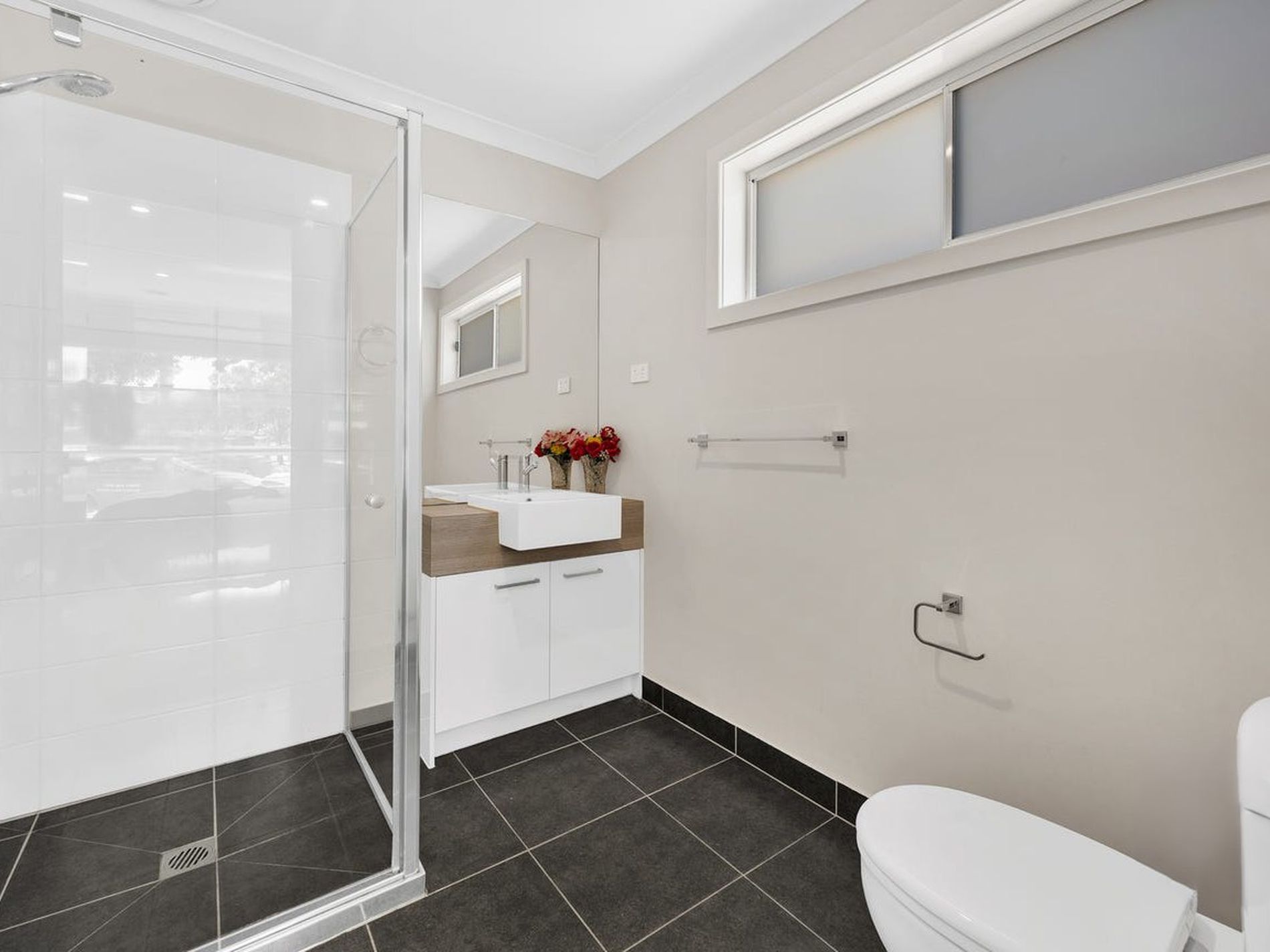 13 Edwin Close, Manor Lakes