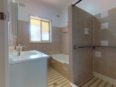 2 Fairview Street, Dubbo