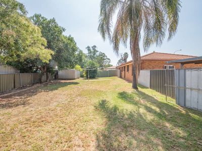 9 Bass Place, Dubbo