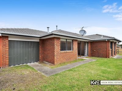12 The Glade, Hampton Park