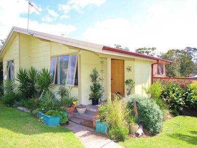 11 Moorhead Street, Eden