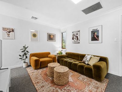 2 Lyle Court, Woodville
