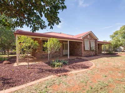 6 Renshaw Drive, Dubbo