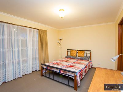 5 / 1 Bayview Crescent , Hoppers Crossing