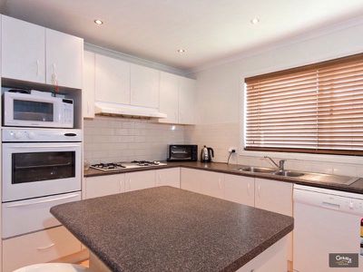 12 Dartmoor Drive, Cranbourne