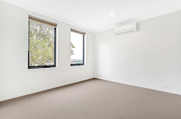 9 Caladenia Walk, Craigieburn