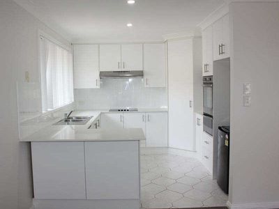 2 / 16 Amanda Crescent, Forster