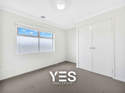 15 Augus Drive, Thornhill Park