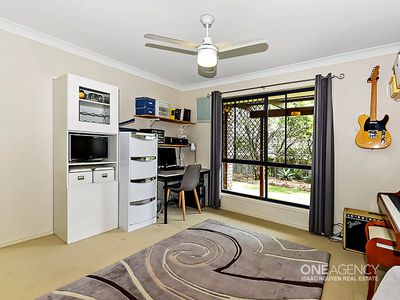 24 Vanessa Court, Camira