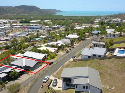 22 Whitehaven Cres, Cannonvale