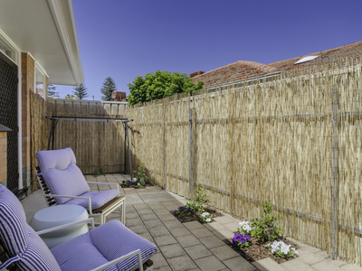 2 / 70 Augusta Street, Glenelg East