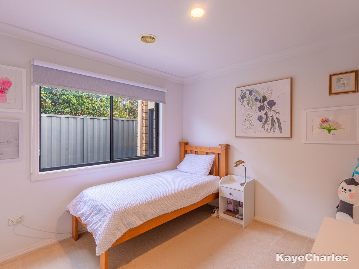 7 Castle Court, Beaconsfield