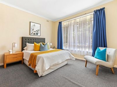 32 Damon Road, Mount Waverley