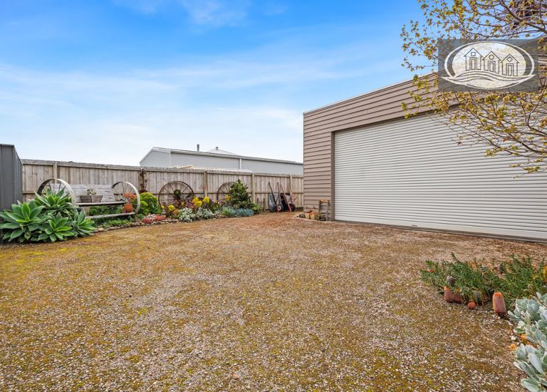 7 Aquarius Court, Portland