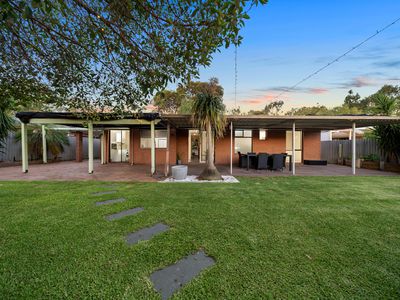 24 Hackettiana Avenue, South Lake