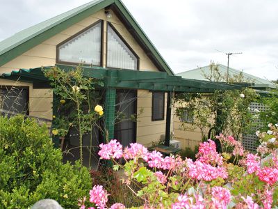 6 Tenth st, Millicent