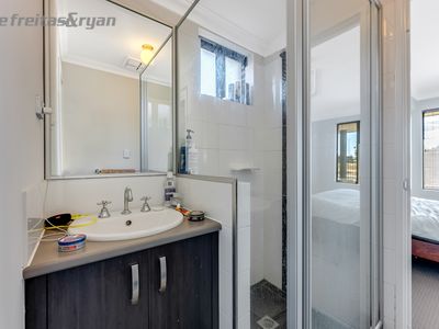 130 Badgerup Avenue, Lakelands