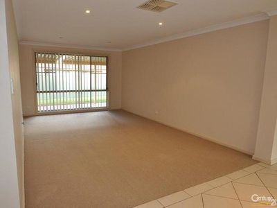 11 Hasting Court, Dubbo