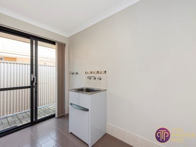 39 Sellafield Bend, Waikiki