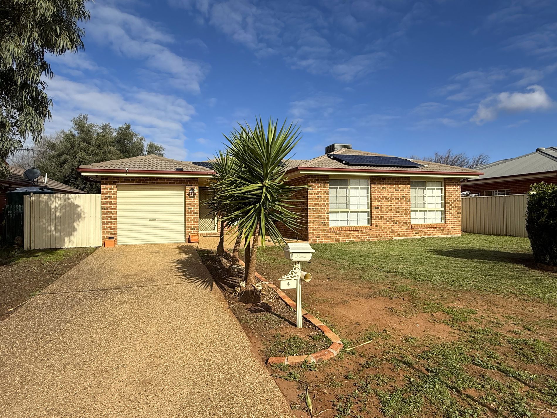 4 Evanside Parade, Griffith