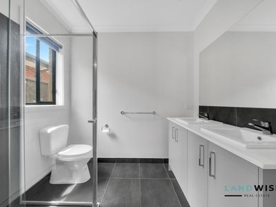 5 Pechora Street, Truganina