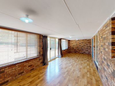2 Furlong Street, Dubbo