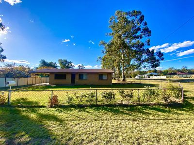 22 South Street, Nanango