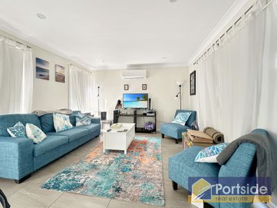 1 / 11 Yallimbah Avenue, Tanilba Bay