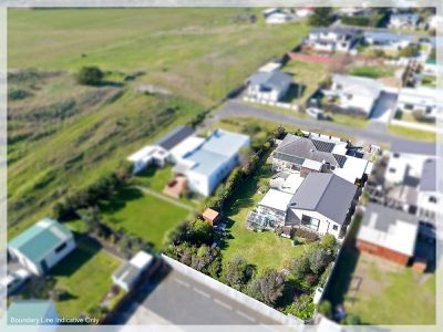 8 Huia Street, Foxton Beach