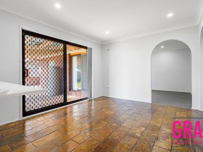 14 Sherry Place, Minchinbury